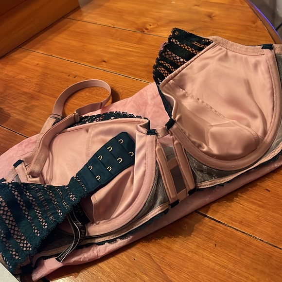 Victoria’s Secret Very Sexy Lightly Lined Lace Push Up Bra 34DD Matching Set M - Picture 7 of 11